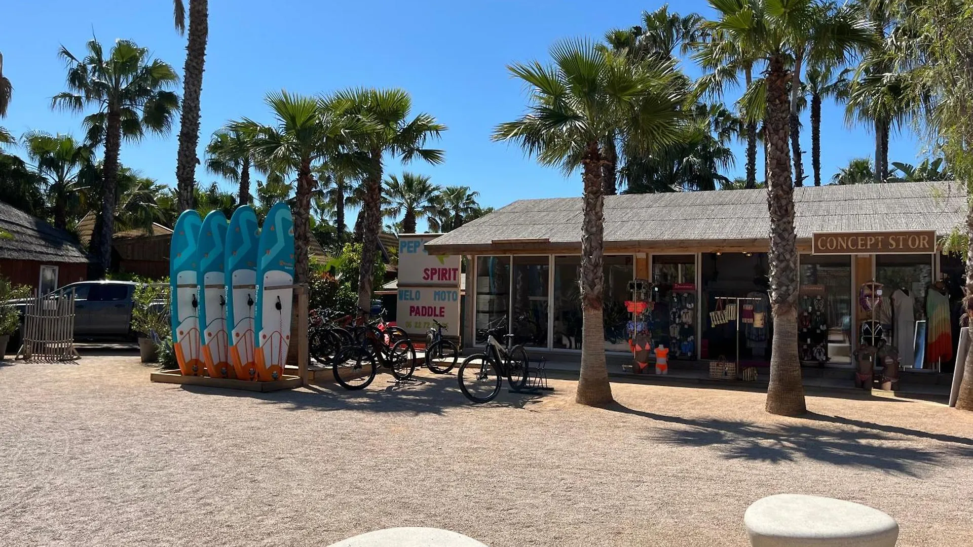 Mobil Home 6 Couchages Ramatuelle St Tropez, Plage De Pampelonne Saint-Tropez 0*,  France